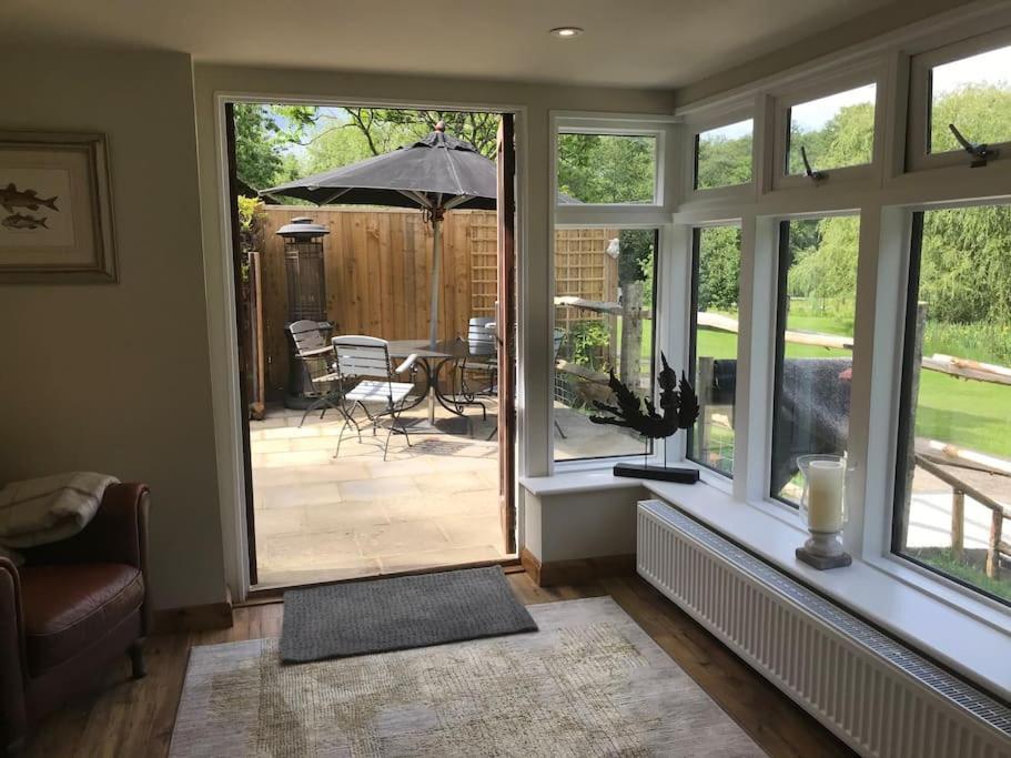 Halfmoon Lodge @ Knights Hole Wheelchair Access Cranbrook Bagian luar foto