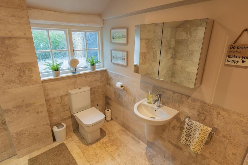 Halfmoon Lodge @ Knights Hole Wheelchair Access Cranbrook Bagian luar foto
